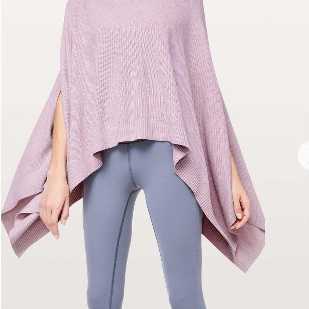 NWT Lululemon Forward Flow Cape Antoinette Pink *ONE SIZE* $98